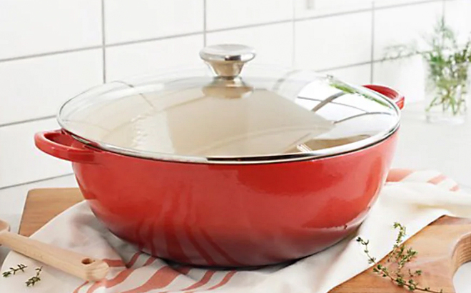 Le Creuset 7 5 Quart Enameled Cast Iron Oven with Lid on a Table