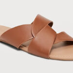 Old Navy Womens Faux Leather Link Strap Sandals