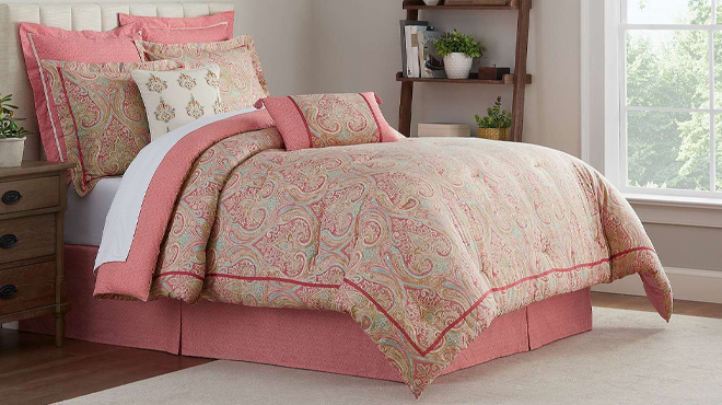 Waverly Hillside Manor Pink Comforter Set