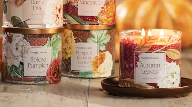 Yankee Candle Autumn Leaves