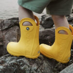 1 Crocs Kids Handle It Rain Boots