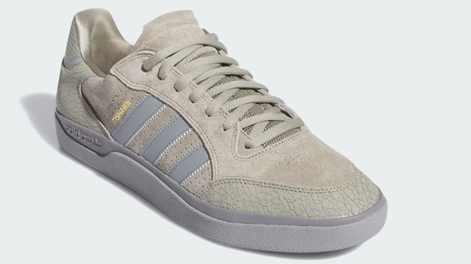 Adidas Mens Tyshawn Low Shoes