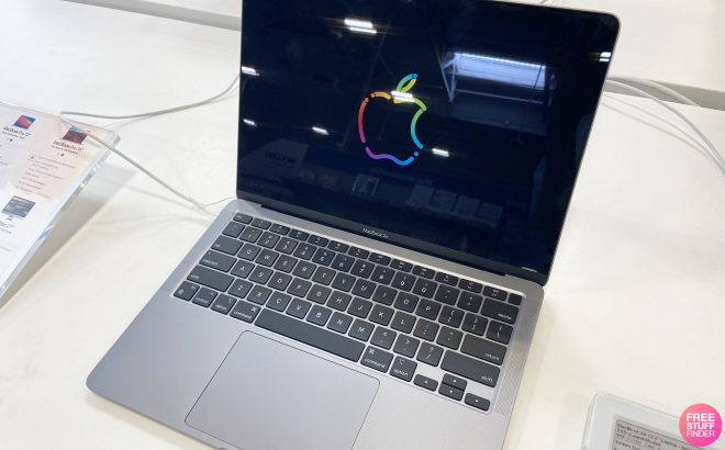 Apple Macbook Air