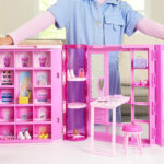 Barbie Dream Closet With Barbie Doll and Accessories