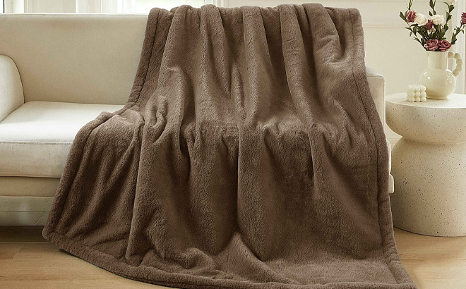 Better Homes Gardens Cuddle Faux Fur Throw Blanket in Taupe Color