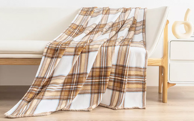 Big Lots All Under 5 Brown Plaid Plush Throw Blanket