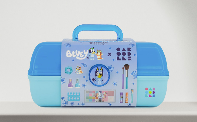 Bluey x Caboodles Makeup Organizer