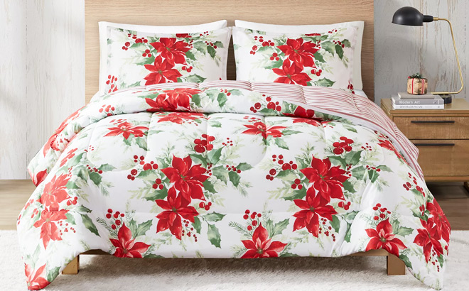 Design Lab Poinsettias 3 Piece Comforter Set