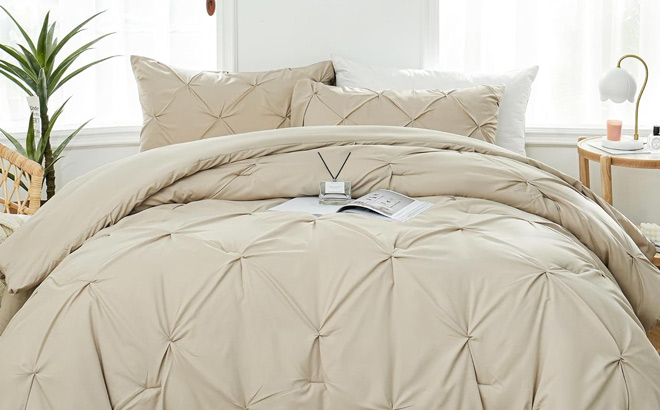 Downcool Full Size Comforter Set 3 Piece