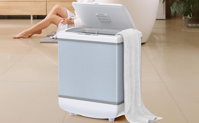 Feppo 10 Gallon Towel Warmer in a Room