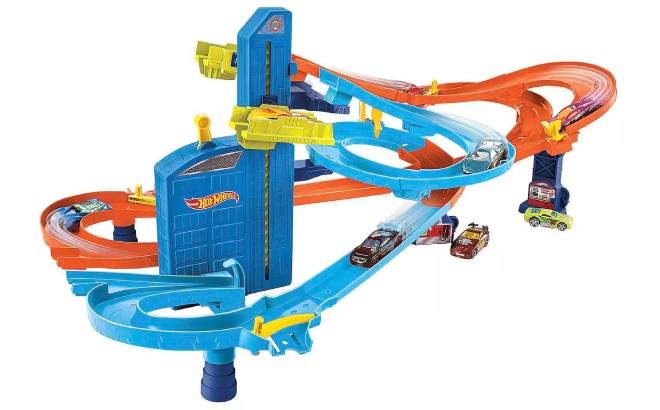 Hot Wheels Auto Lift Expressway Track and Toy Cars Playset