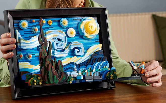 LEGO Ideas Vincent Van Gogh The Starry Night