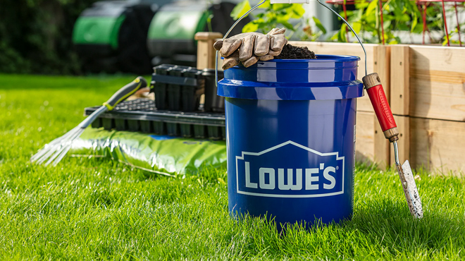 Lowes Bucket