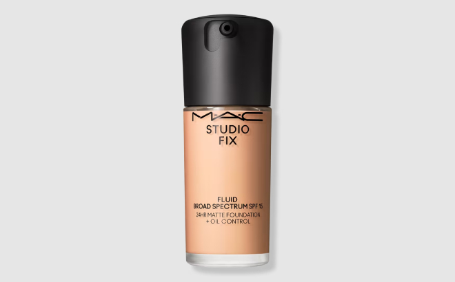 MAC Studio Fix Fluid SPF15 24HR Matte Foundation Oil Control