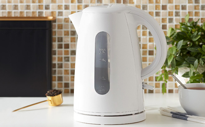 Mainstays 1 7 Liter Plastic Electric Kettle