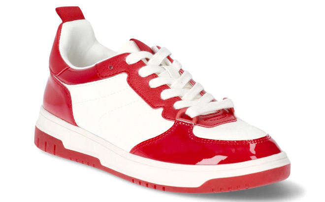 No Boundaries Womens Lace Up Court Sneakers in Red Color