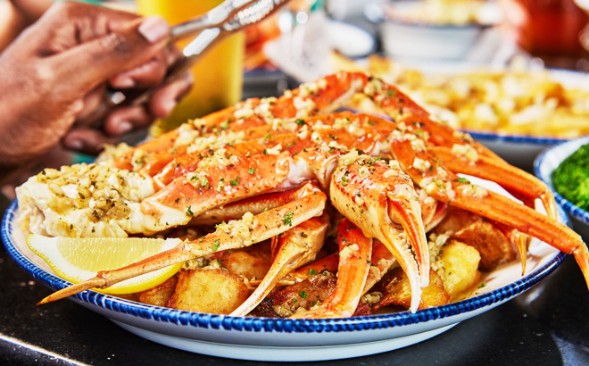 Red Lobster Tender Sweet Snow Crab Legs Topped with Roasted Garlic Butter