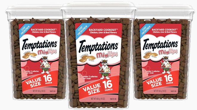 Temptations MixUps Backyard Cookout Flavor Crunchy and Soft Cat Treats