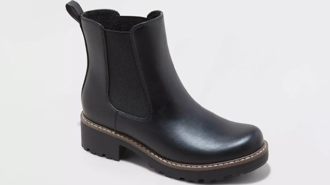 Universal Thread Womens Celina Chelsea Boots