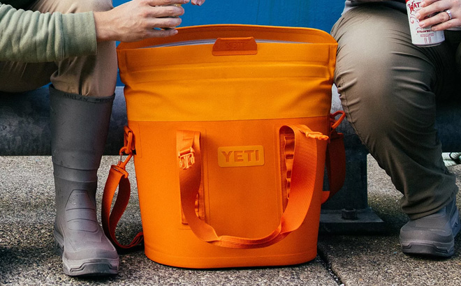 YETI Hopper M15 Soft Cooler