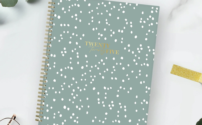 2025 Weekly Monthly Planner in Polka Dot Green