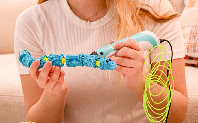 3D Printing Pen in Use