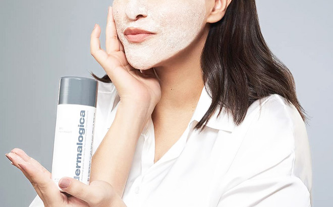 A Woman Using a Dermalogica Daily Microfoliant to Achieve Healthy Glowing Skin