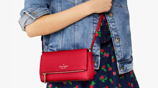 A Woman Wearing Kate Spade Outlet Leila Mini Zip Crossbody