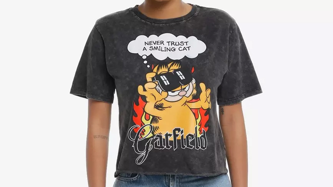 A person wearing a Garfield Girls Skimmer T Shirt