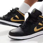 Air Jordan 1 Mid Mens Shoes