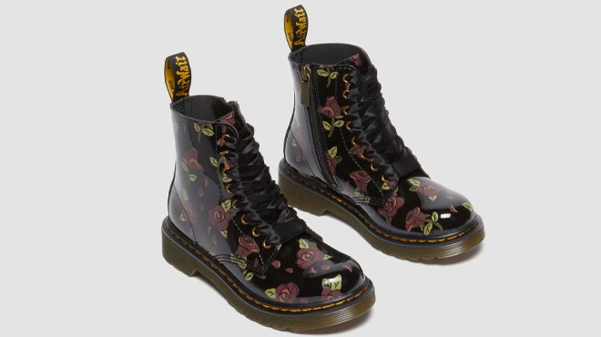 Dr. Martens Kids 1460 Boots