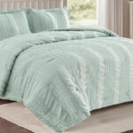 Homechoice Decor 3 Piece Queen Comforter Set