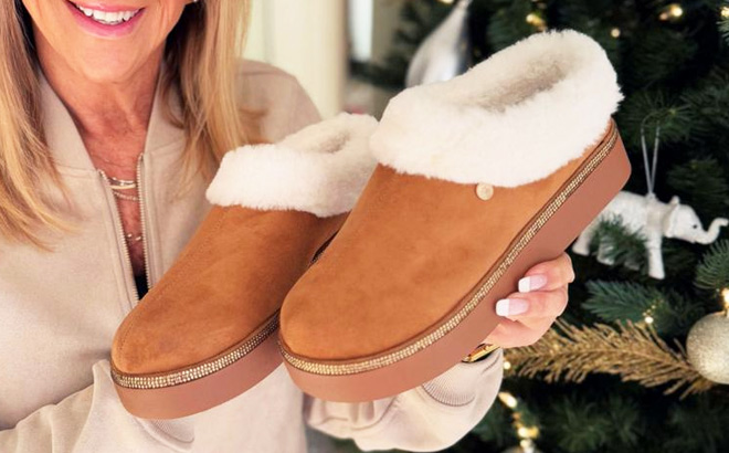 Joy Glamorous Cozy Slippers