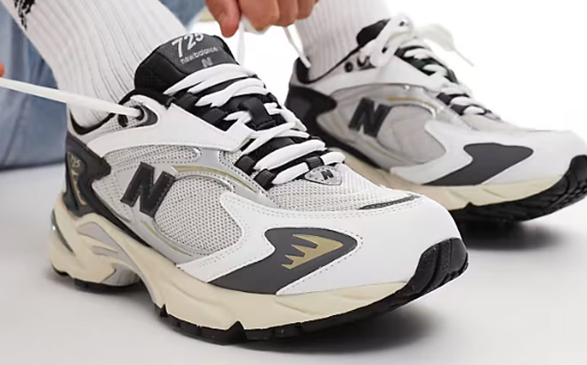 New Balance 725 Mens Shoes