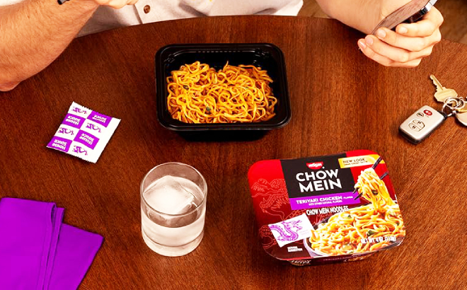 Nissin Chow Mein Noodles