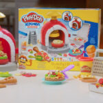 Play-Doh Kitchen Creations Pizza Oven Playset with 6 Cans & 8 Accessories