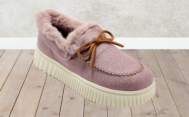 Skechers Moccasin Cozy Lined Slippers in Pink