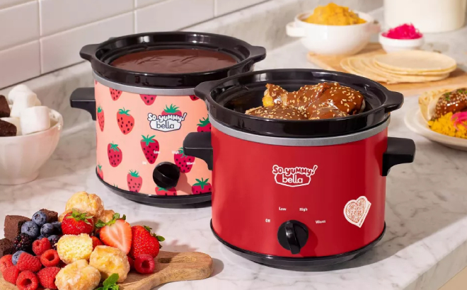 So Yummy by Bella 2 Quart Slow Cooker Twin Set with red and strawberry pattern