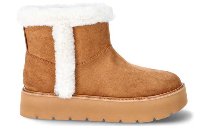 Time and Tru Womens Platform Mini Cozy Boot