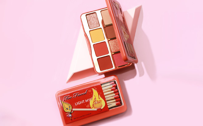 Too Faced Light My Fire Mini Eyeshadow Palette 1