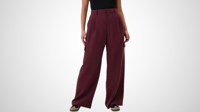 A person wearing a GAP Womens High Rise Cargo Trousers