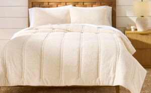 Better Homes Gardens 3 Piece Cream Cozy Knit Comforter Set