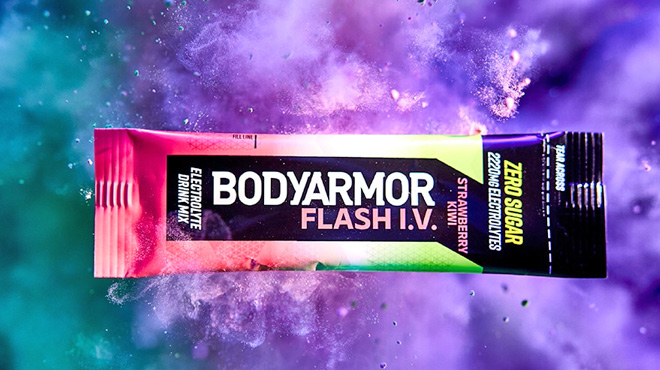 Bodyarmor Flash IV Electrolyte Packet in Strawberry Kiwi Flavor