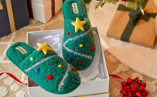 Dearfoams Christmas Tree Slippers