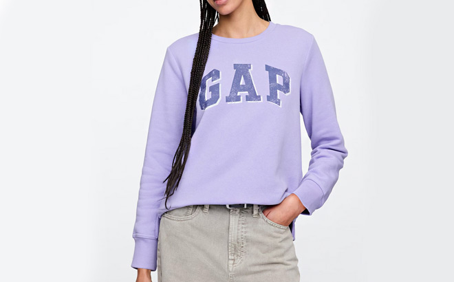 GAP Factory Womens Relaxed Gap Logo Sweatshirt