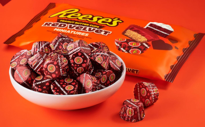 Reeses Red Velvet Peanut Butter Cups Miniatures