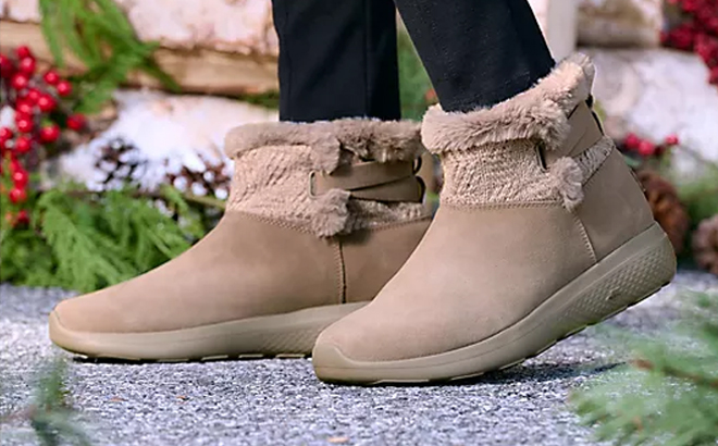 Skechers On the GO City Water Repellent Suede Boots