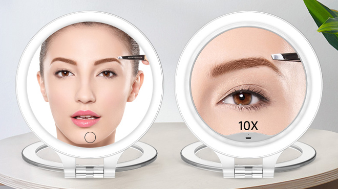 Travel Makeup Mirror with Lights