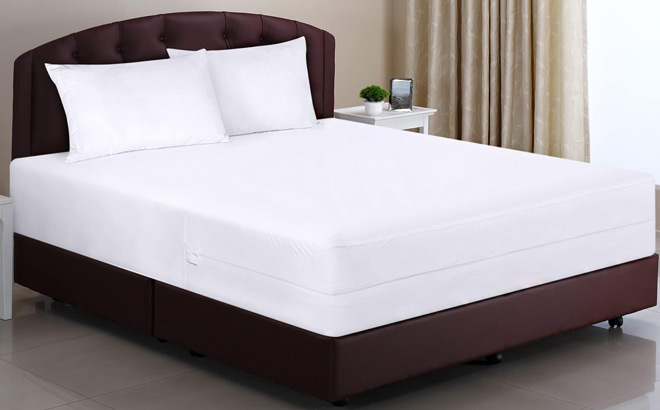 Utopia Bedding Premium Waterproof Bed Mattress Cover