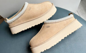 UGG Tazz Slippers 1